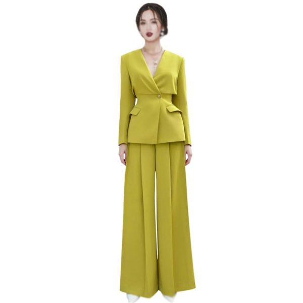 41F345XMVFL.jpg Bright Color V-neck Waisted Top High Waisted Pressed Pleated Wide Leg Pants Two-piece Set